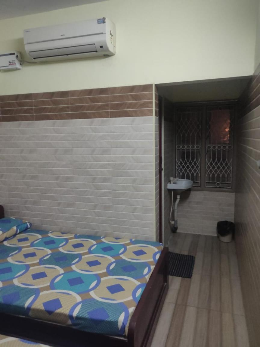 Sri Vari Residency Hostel Vellore Buitenkant foto