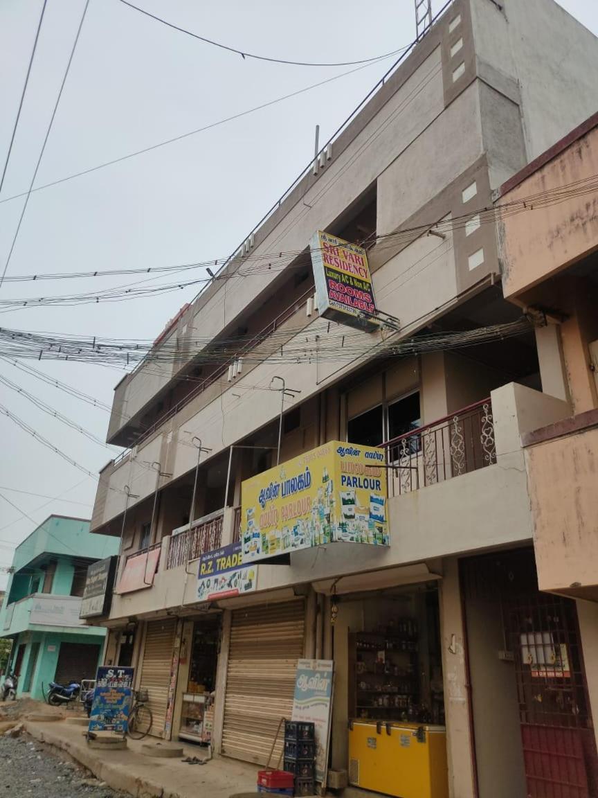 Sri Vari Residency Hostel Vellore Buitenkant foto